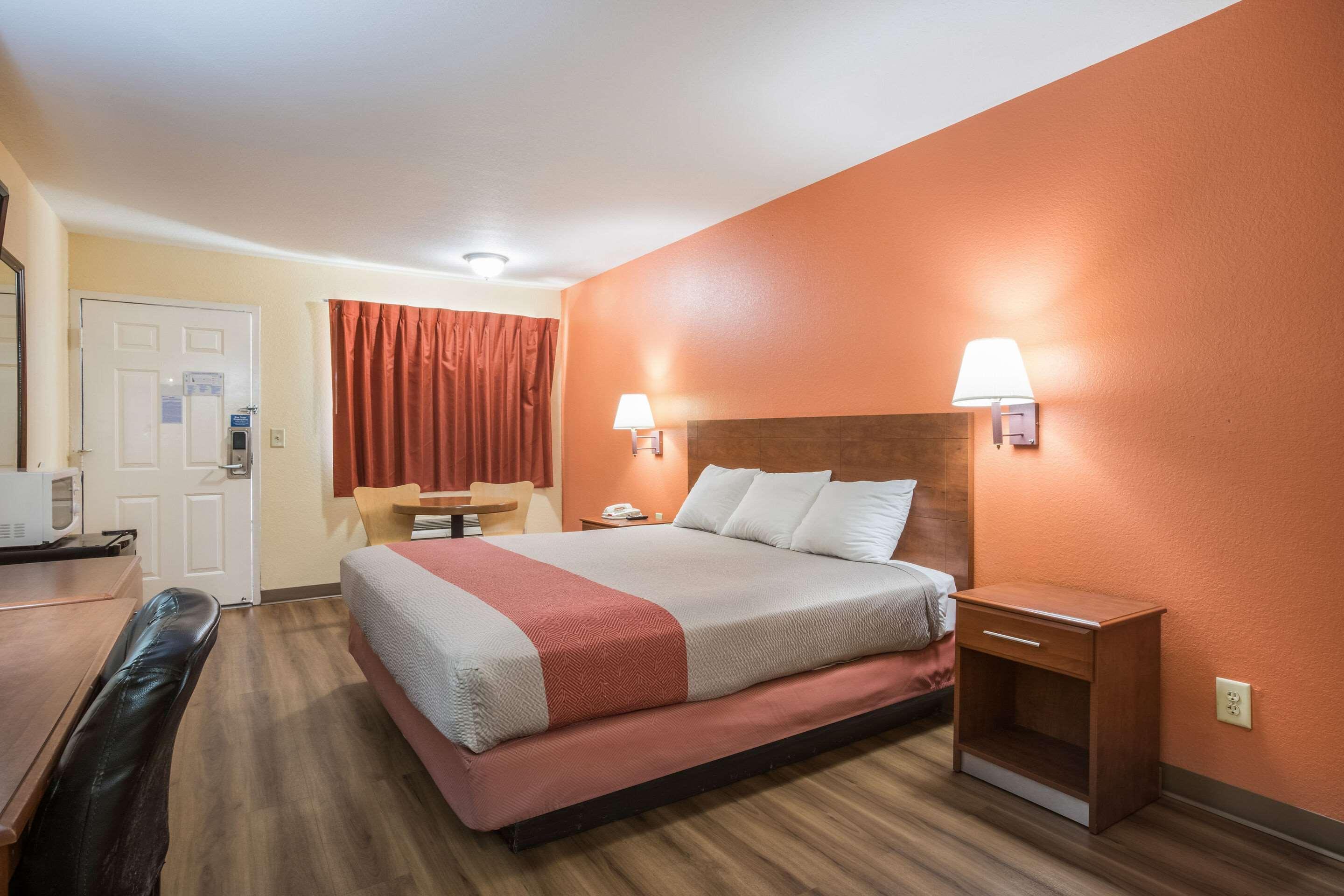 Rodeway Inn & Suites Macon Esterno foto