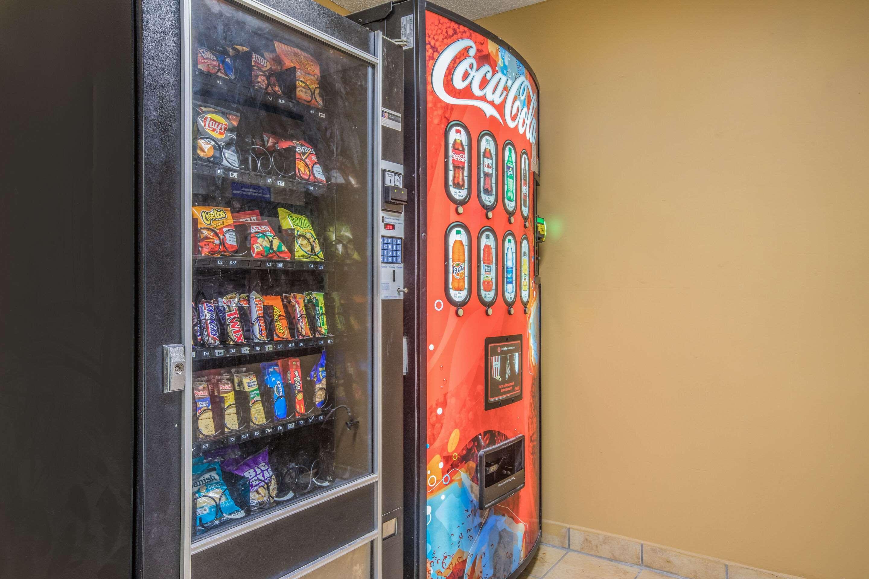 Rodeway Inn & Suites Macon Esterno foto