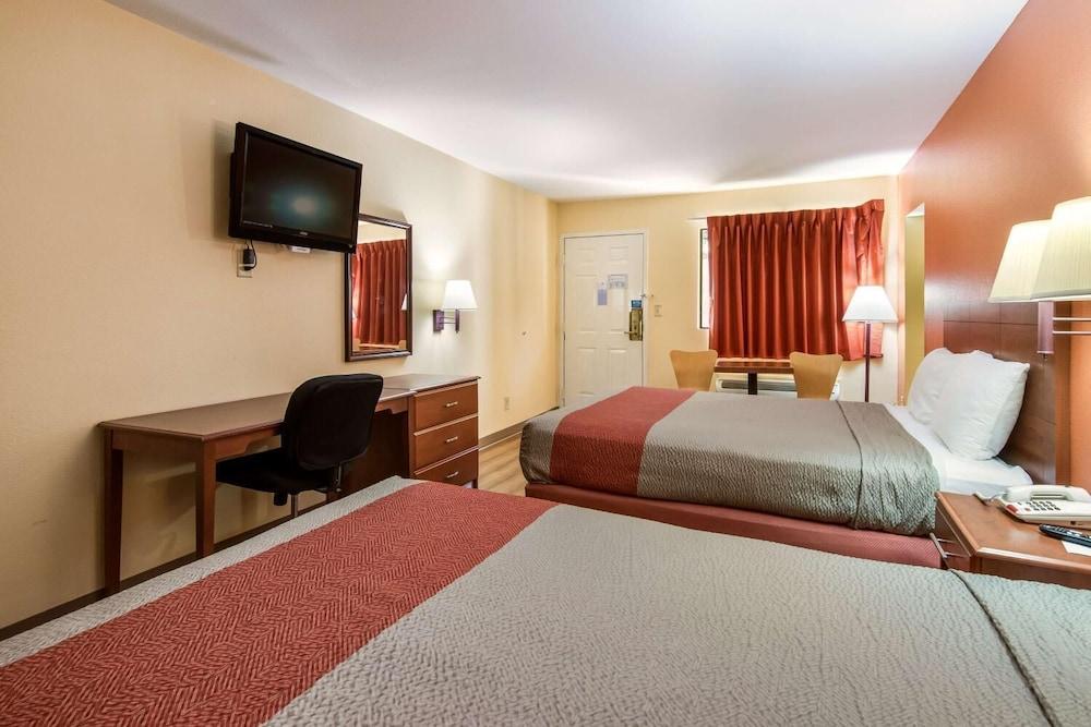Rodeway Inn & Suites Macon Esterno foto