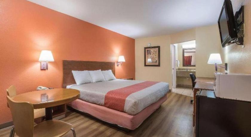 Rodeway Inn & Suites Macon Esterno foto