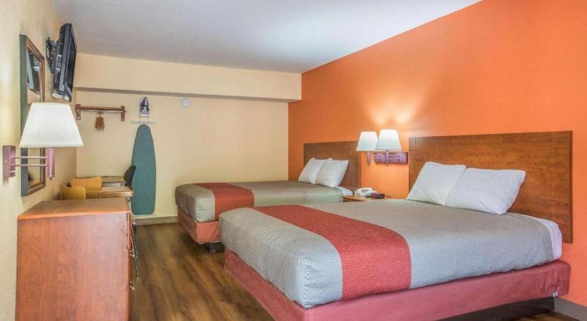 Rodeway Inn & Suites Macon Esterno foto